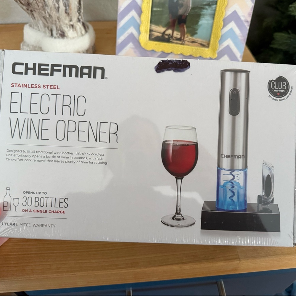 Chefman Stainless Steel Electric Wine Opener - Silver